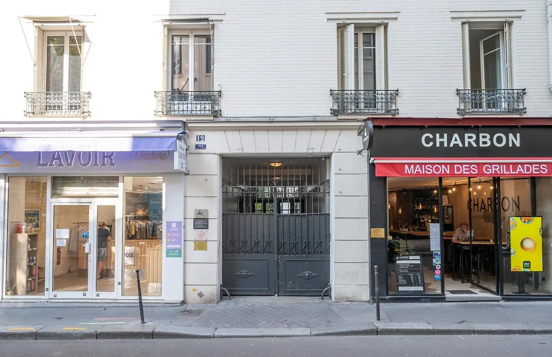 Little Boudoir Of Paris Champs-Elysees-1